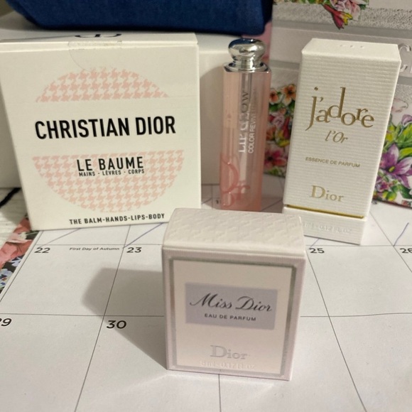 Denim Pouch Beauty Bundle - Picture 5 of 9